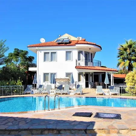Captivating Villa Pervin Private Pool Sleeps 9 Vila Mugla